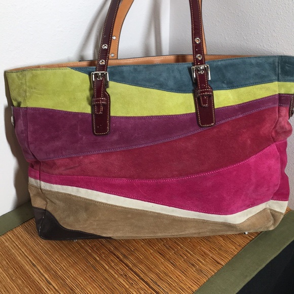 Coach Handbags - 🍀Vintage Coach Tote in Beautiful Suede🍀